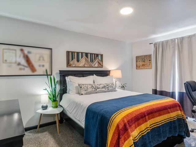 877 N STARCREST DR, Salt Lake City, UT 84116