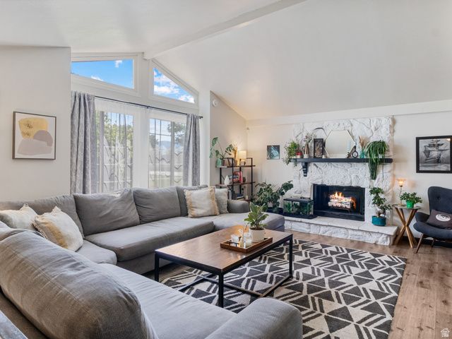 877 N STARCREST DR, Salt Lake City, UT 84116