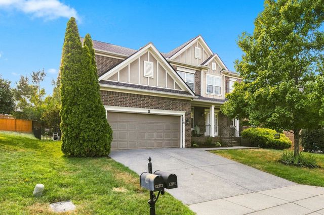719 Crestmark Dr, Mount Juliet, TN 37122