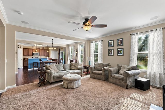 719 Crestmark Dr, Mount Juliet, TN 37122