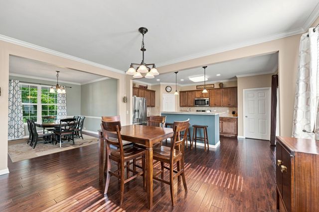 719 Crestmark Dr, Mount Juliet, TN 37122