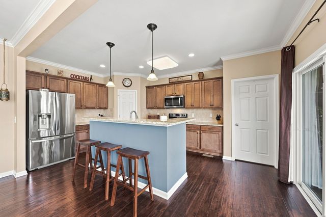 719 Crestmark Dr, Mount Juliet, TN 37122