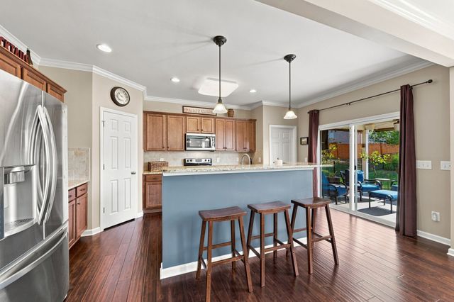 719 Crestmark Dr, Mount Juliet, TN 37122