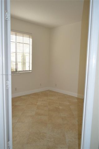 1591 Passion Vine Cir 10-2, Weston, FL 33326