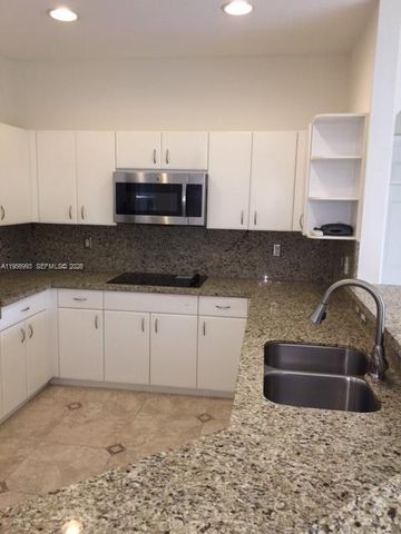 1591 Passion Vine Cir 10-2, Weston, FL 33326