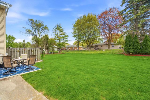 510 SILVER SPRING DRIVE, Green Bay, WI 54303