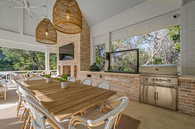 1755 Riada Drive, New Braunfels, TX 78132