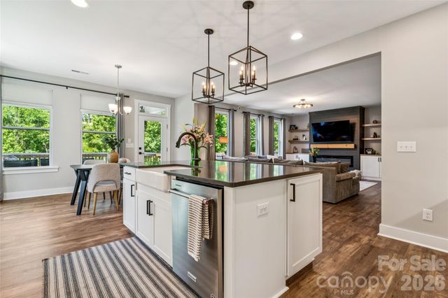 1074 Weir Court, Fort Mill, SC 29708