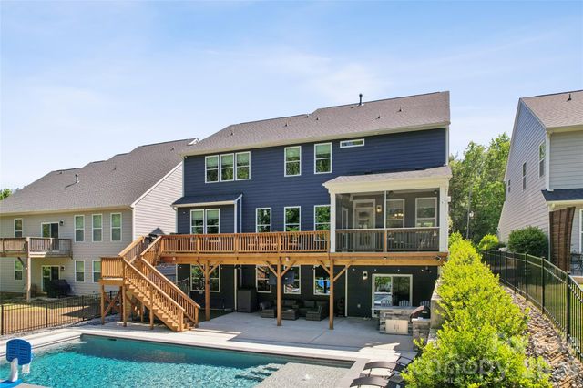 1074 Weir Court, Fort Mill, SC 29708