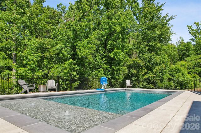 1074 Weir Court, Fort Mill, SC 29708