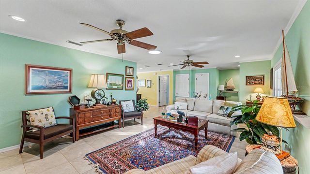 913 E LAKE PARKER DRIVE, Lakeland, FL 33801