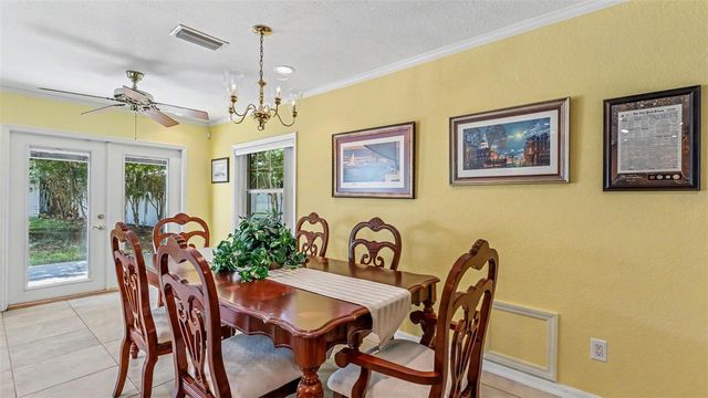913 E LAKE PARKER DRIVE, Lakeland, FL 33801