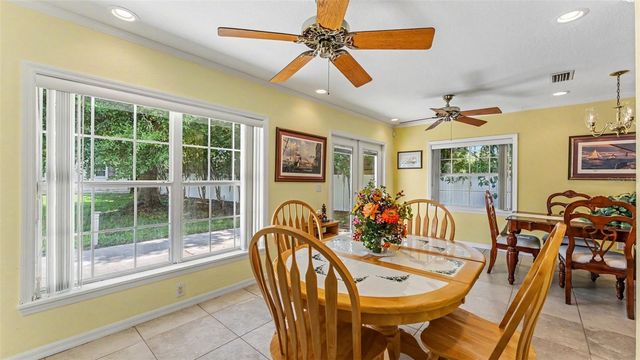913 E LAKE PARKER DRIVE, Lakeland, FL 33801