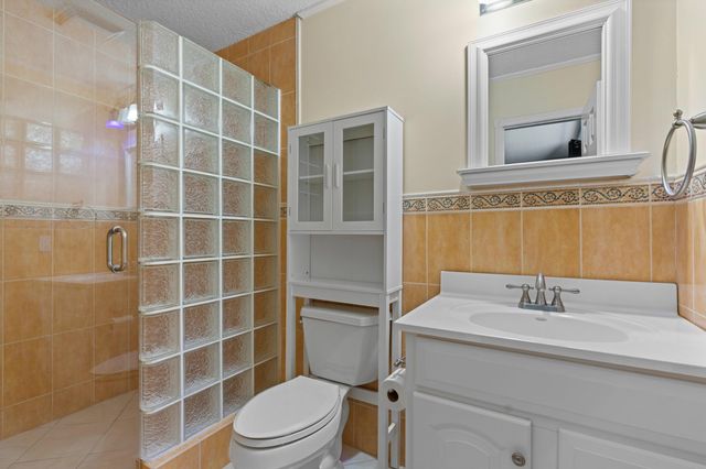 2996 Cardinal Drive, Delray Beach, FL 33444