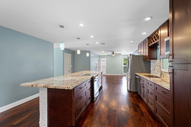 2996 Cardinal Drive, Delray Beach, FL 33444