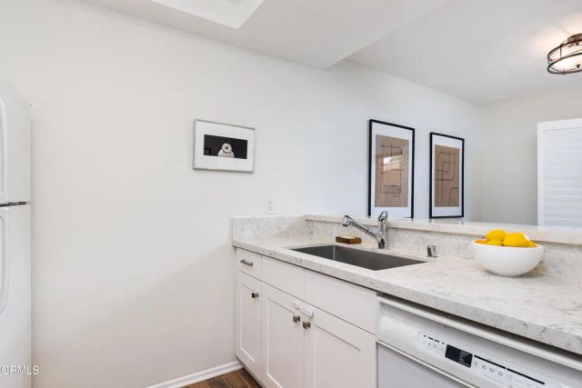 100 Hurlbut Street 2, Pasadena, CA 91105