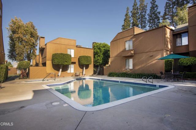 100 Hurlbut Street 2, Pasadena, CA 91105