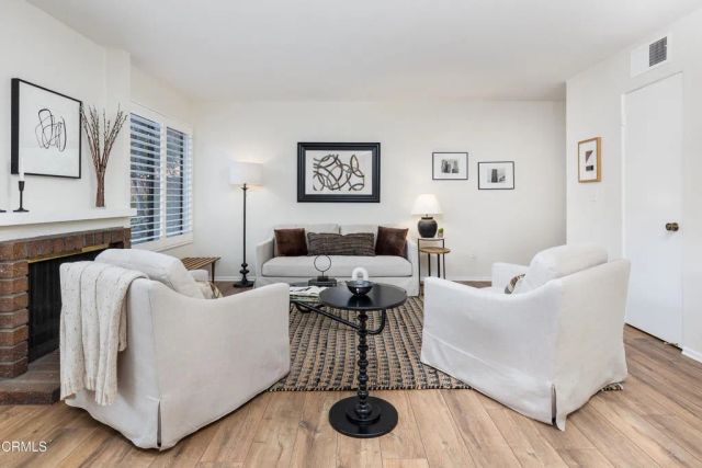 100 Hurlbut Street 2, Pasadena, CA 91105