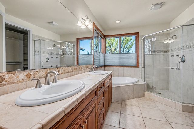 19305 Brookside Way, Bend, OR 97702