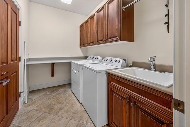 19305 Brookside Way, Bend, OR 97702