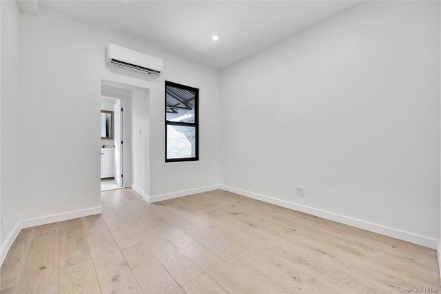 962 east 221 Street, Bronx, NY 10469