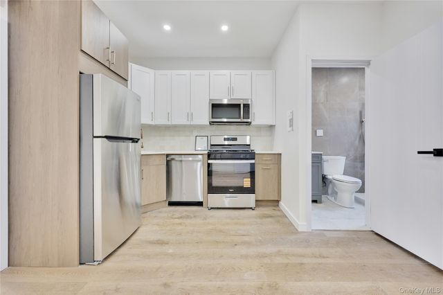 962 east 221 Street, Bronx, NY 10469