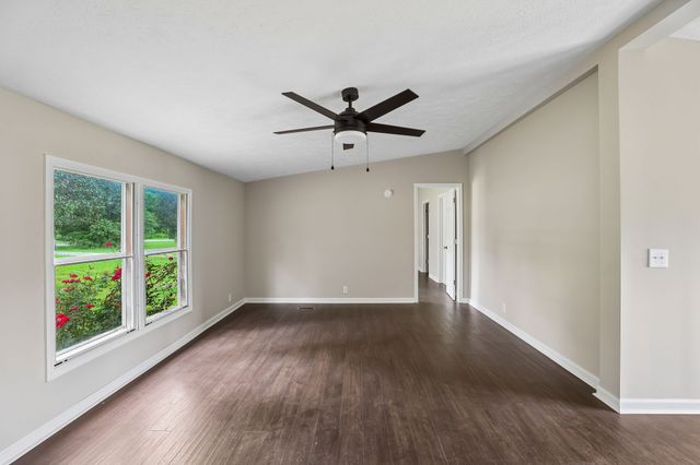 208 Orchard Ln, Bell Buckle, TN 37020