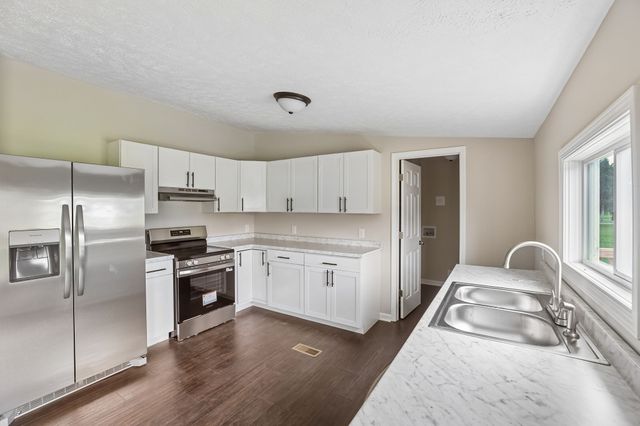 208 Orchard Ln, Bell Buckle, TN 37020