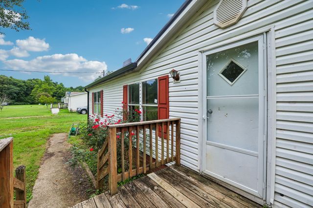 208 Orchard Ln, Bell Buckle, TN 37020