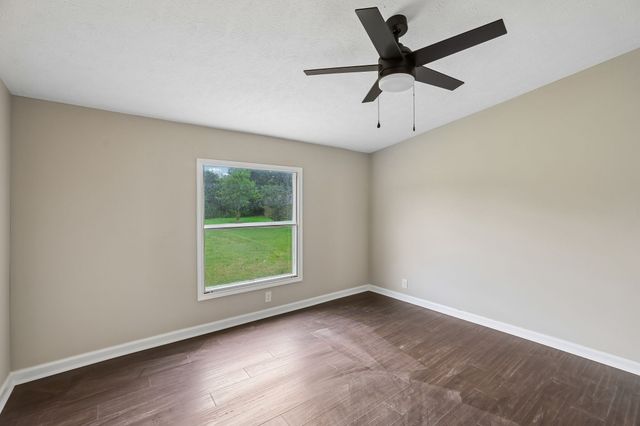 208 Orchard Ln, Bell Buckle, TN 37020