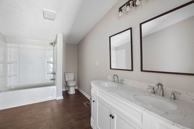 208 Orchard Ln, Bell Buckle, TN 37020