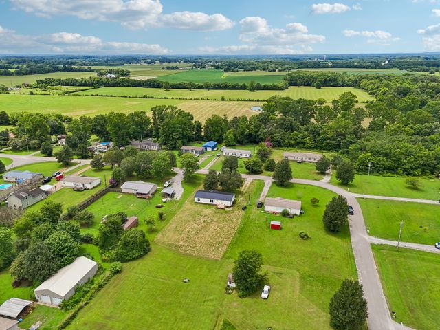 208 Orchard Ln, Bell Buckle, TN 37020