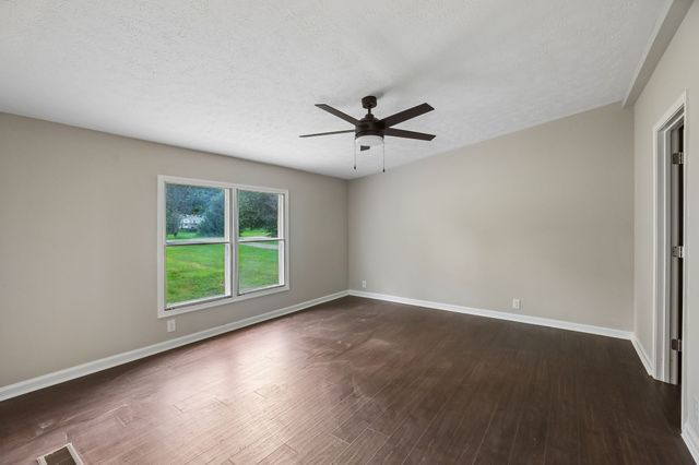208 Orchard Ln, Bell Buckle, TN 37020