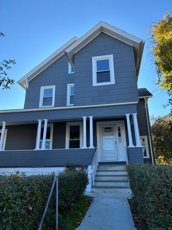 26 Jefferson Avenue, New London, CT 06320