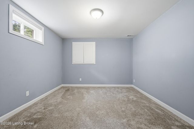 3000 Heather Green Blvd, La Grange, KY 40031