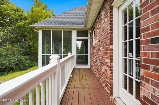 3000 Heather Green Blvd, La Grange, KY 40031