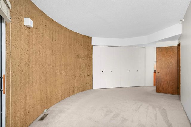 3141 Dean Court 102, Minneapolis, MN 55416