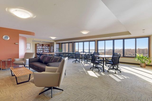 3141 Dean Court 102, Minneapolis, MN 55416