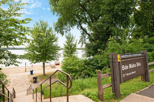 3141 Dean Court 102, Minneapolis, MN 55416