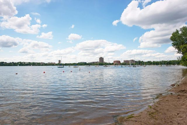 3141 Dean Court 102, Minneapolis, MN 55416