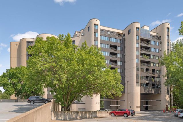 3141 Dean Court 102, Minneapolis, MN 55416