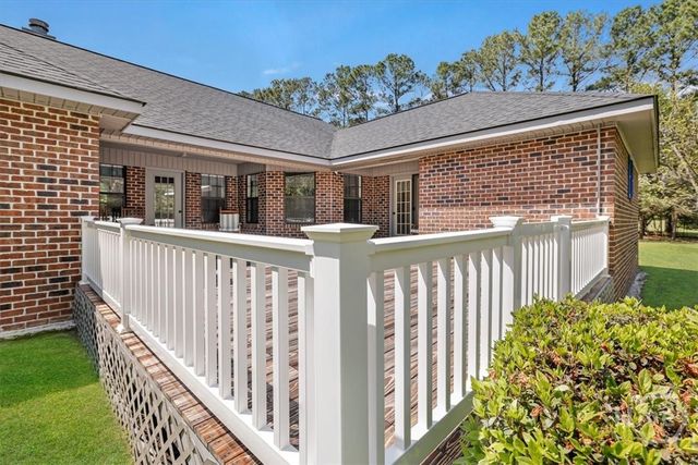 143 Twin Oak Circle, Guyton, GA 31312