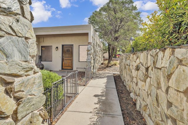 8901 Osuna Road NE, Albuquerque, NM 87111
