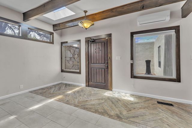 8901 Osuna Road NE, Albuquerque, NM 87111