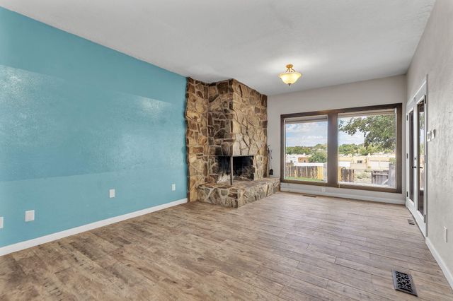 8901 Osuna Road NE, Albuquerque, NM 87111