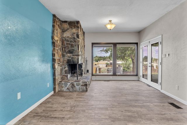 8901 Osuna Road NE, Albuquerque, NM 87111