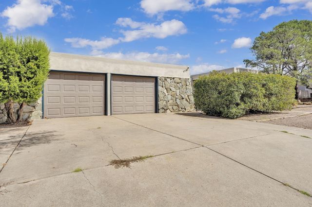 8901 Osuna Road NE, Albuquerque, NM 87111