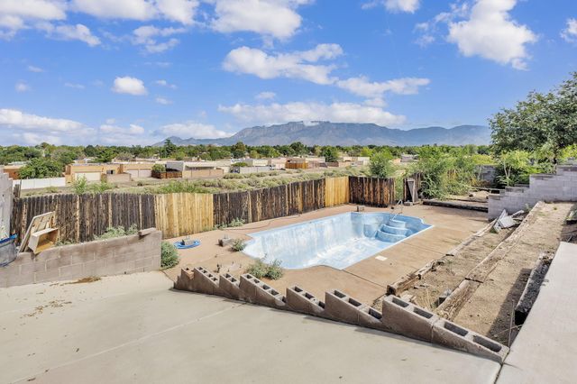 8901 Osuna Road NE, Albuquerque, NM 87111