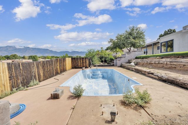 8901 Osuna Road NE, Albuquerque, NM 87111