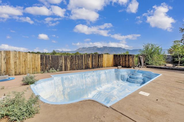 8901 Osuna Road NE, Albuquerque, NM 87111